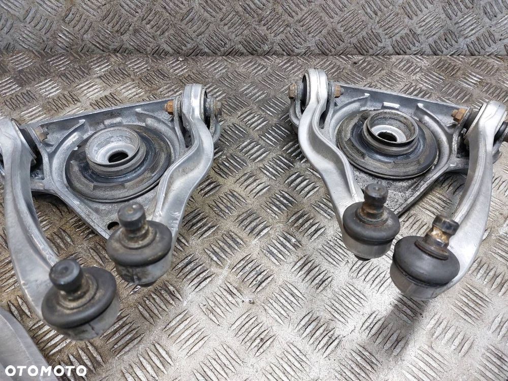 WAHACZ WAHACZE PRZÓD KOMPLET AUDI A4 B6 - 4