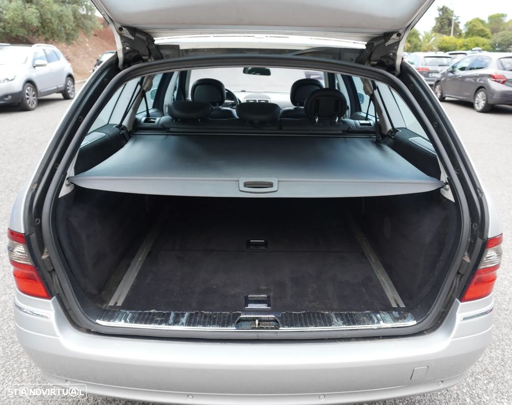 Mercedes-Benz E 320 CDi Avantgarde - 38