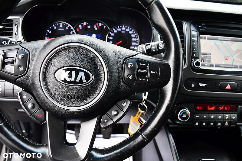 Kia Carens 1.6 GDI XL 7os - 23