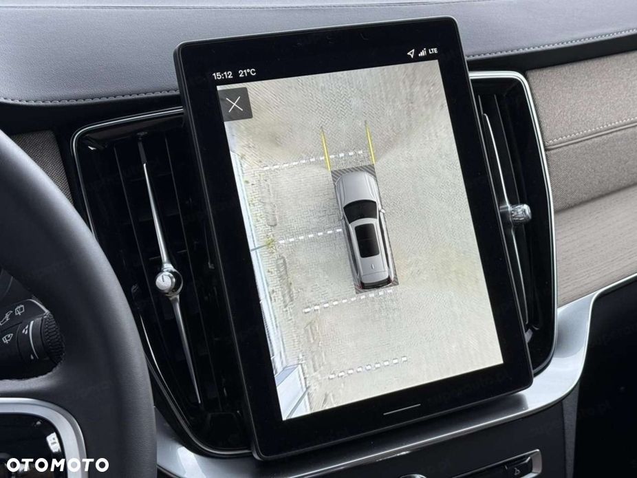 Volvo XC 90 B5 B AWD Ultra Dark 7os - 11