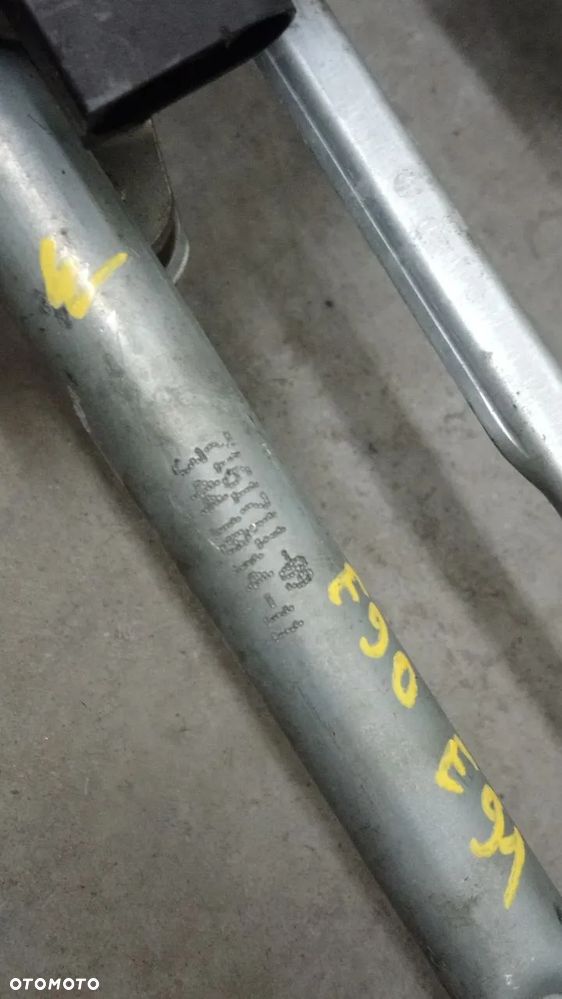 SILNICZEK, MECHANIZM WYCIERACZEK PRZÓD BMW E90, E91 - 2