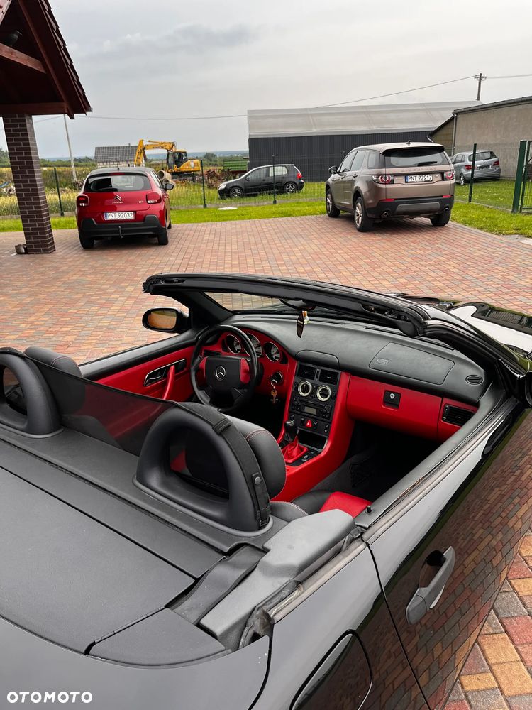 Mercedes-Benz SLK 200 - 11