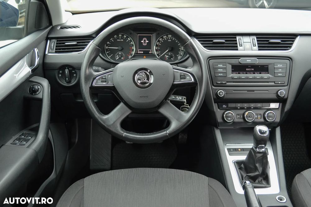 Skoda Octavia 1.6 TDI Ambiente - 29