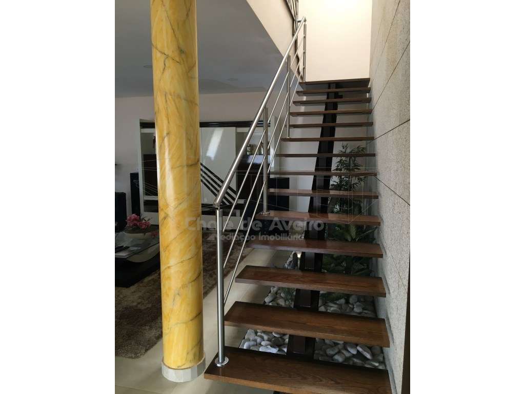 Moradia T4 com garagem em São Jacinto-Aveiro - Grande imagem: 5/26