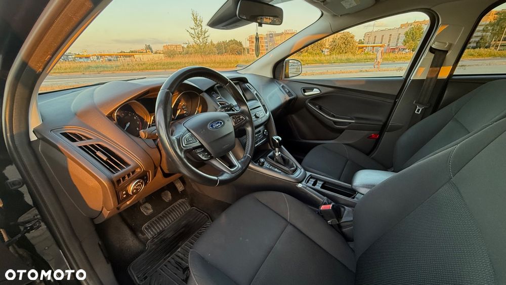Ford Focus - 13