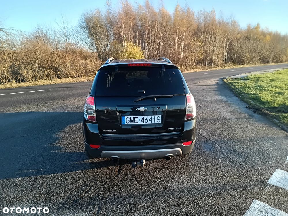 Chevrolet Captiva 2.2 D LTZ - 13