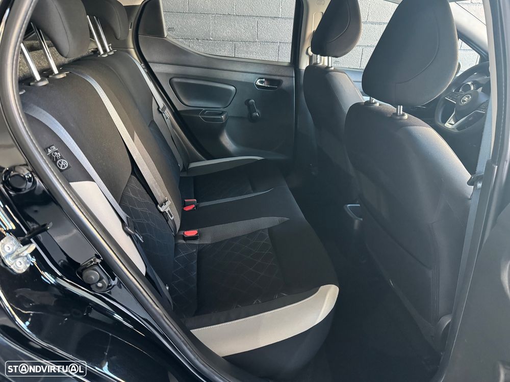 Nissan Micra 1.0 Acenta - 11