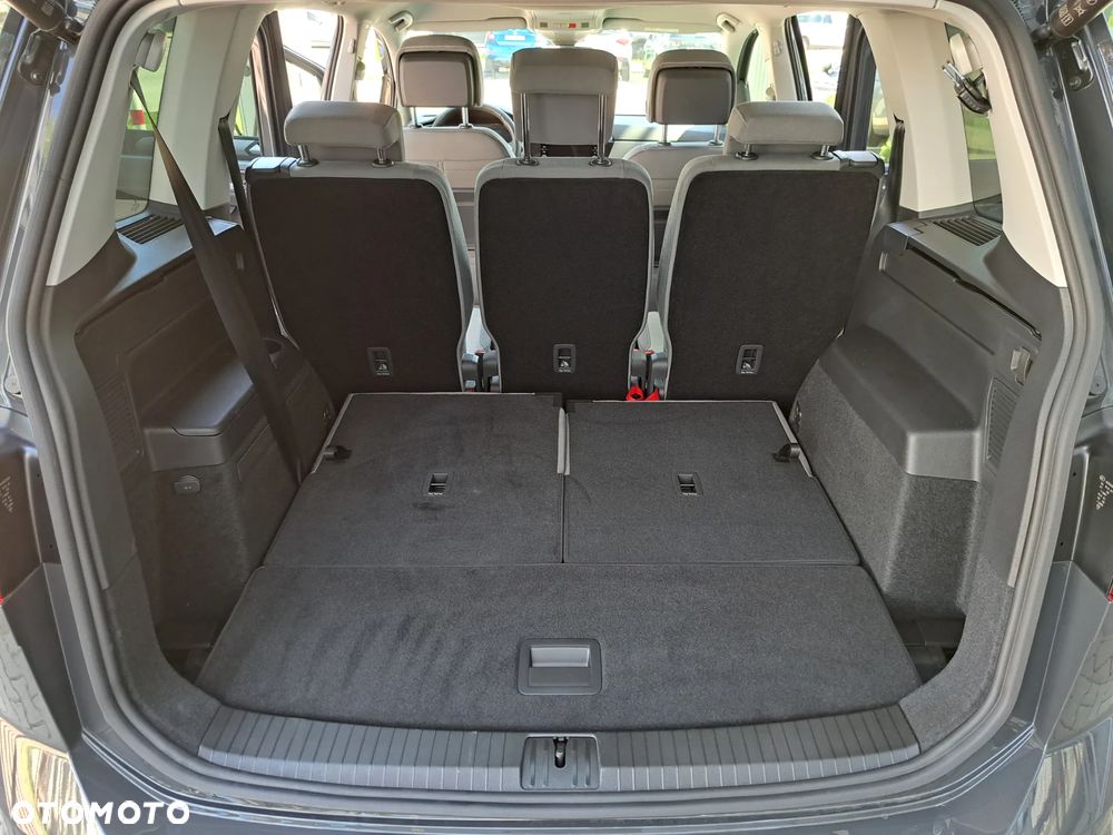 Volkswagen Touran 1.5 TSI EVO Special Edition DSG - 18