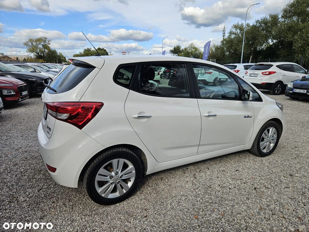 Hyundai ix20 1.4 CRDi Style blue - 13