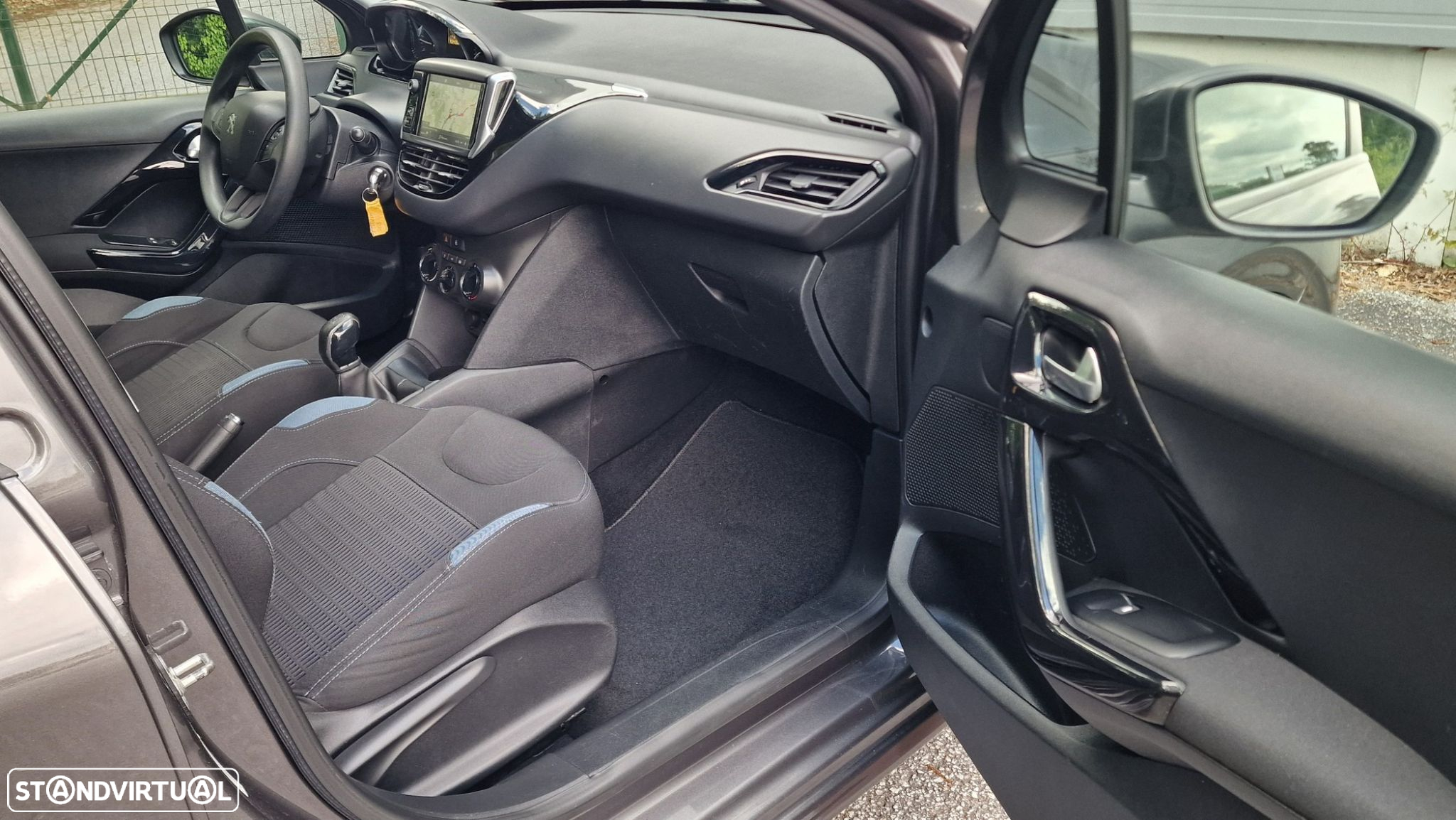 Peugeot 208 1.6 BlueHDi Style - 9