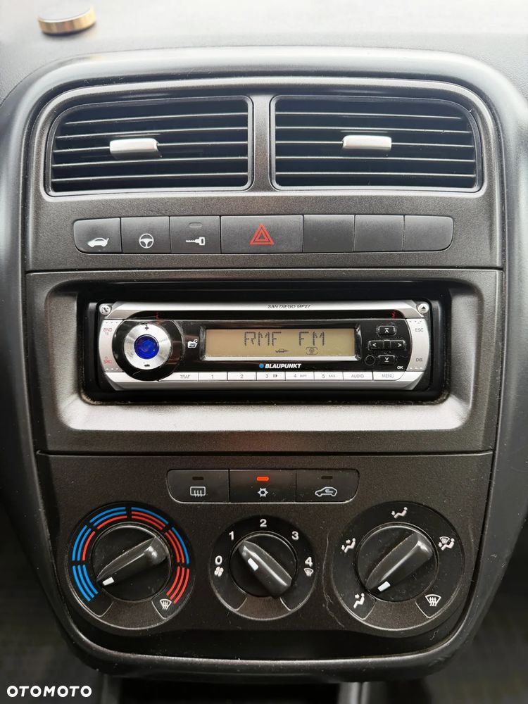 Fiat Grande Punto - 19