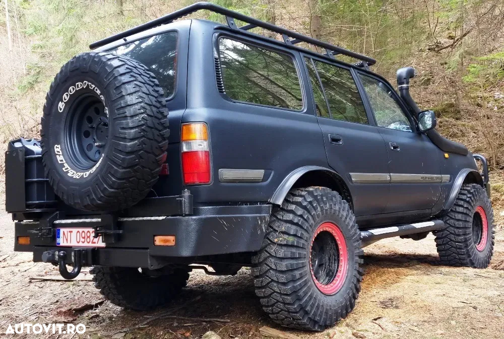 Toyota Land Cruiser - 34