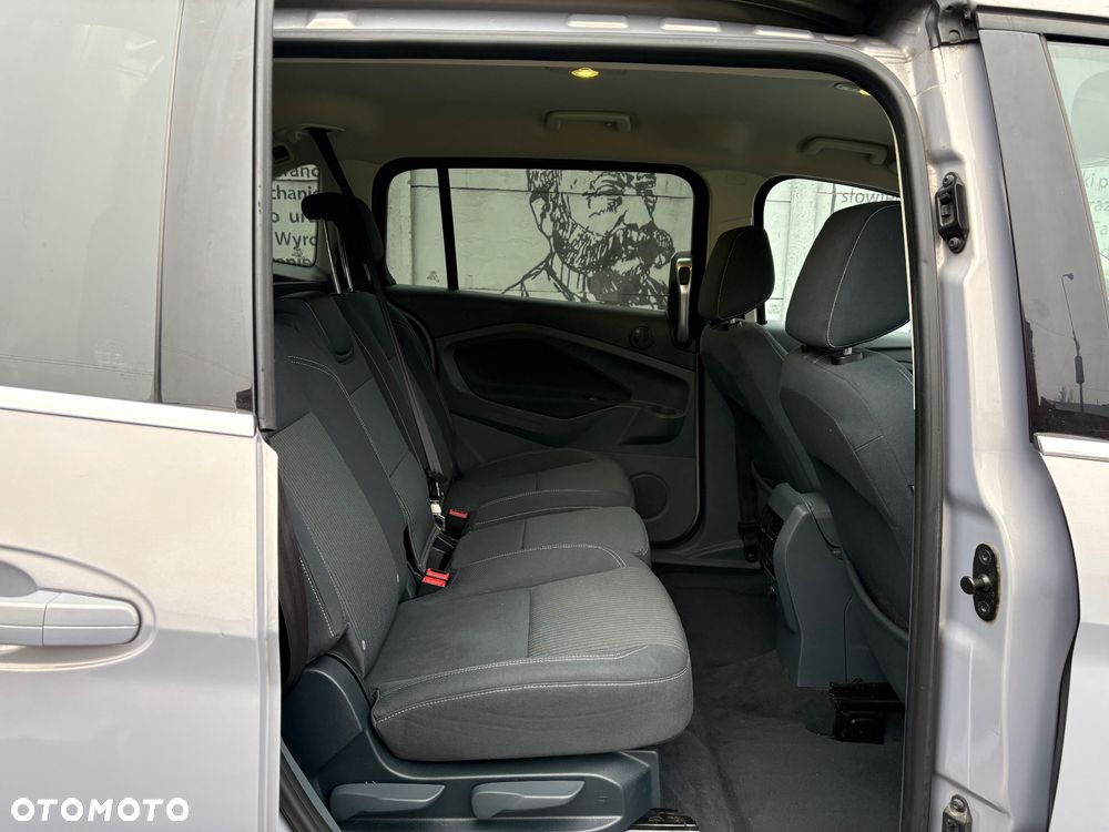 Ford Grand C-MAX - 14