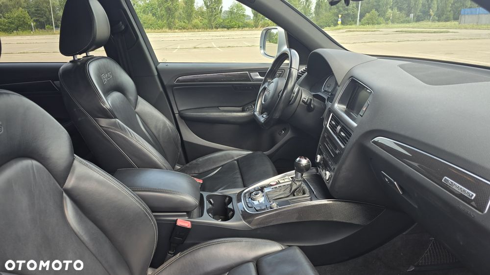 Audi SQ5 - 5