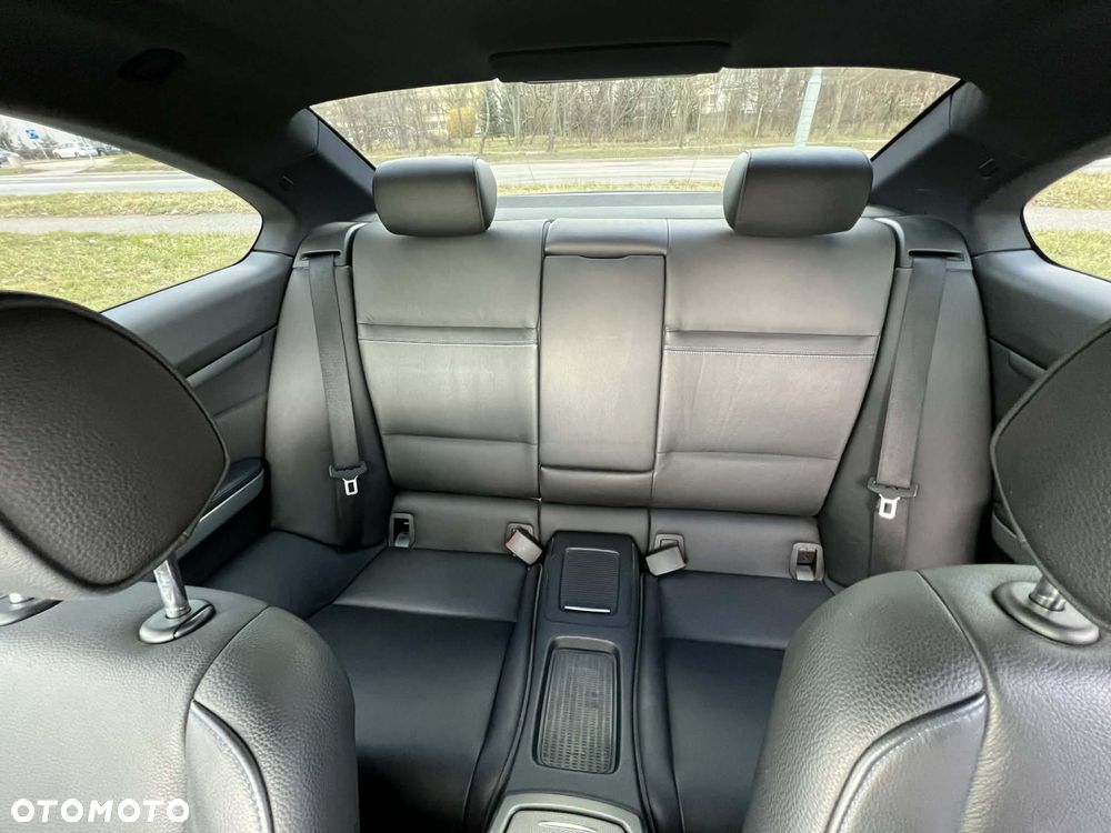 BMW Seria 3 318i - 12