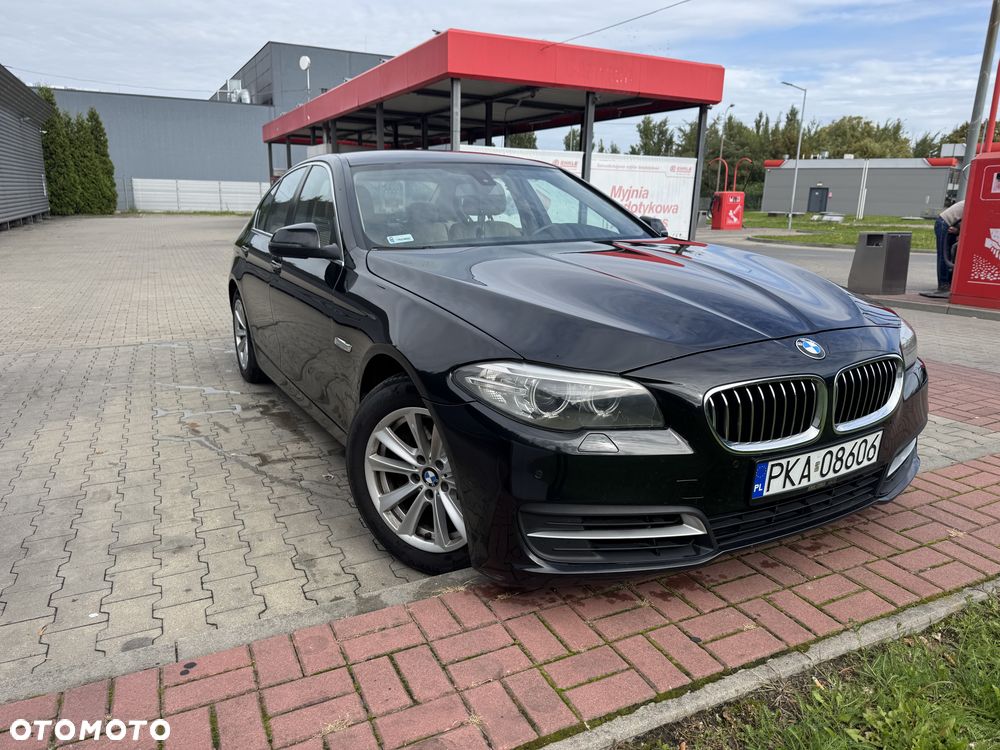 BMW Seria 5 520i Luxury Line - 7