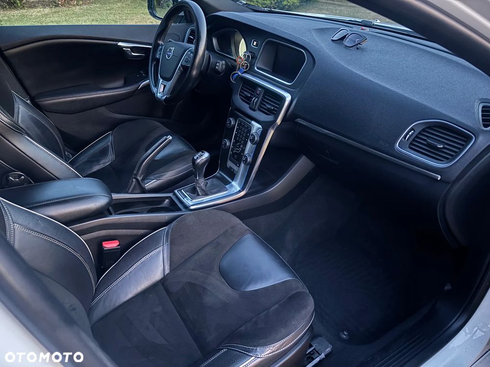 Volvo V40 D2 RDesign - 15