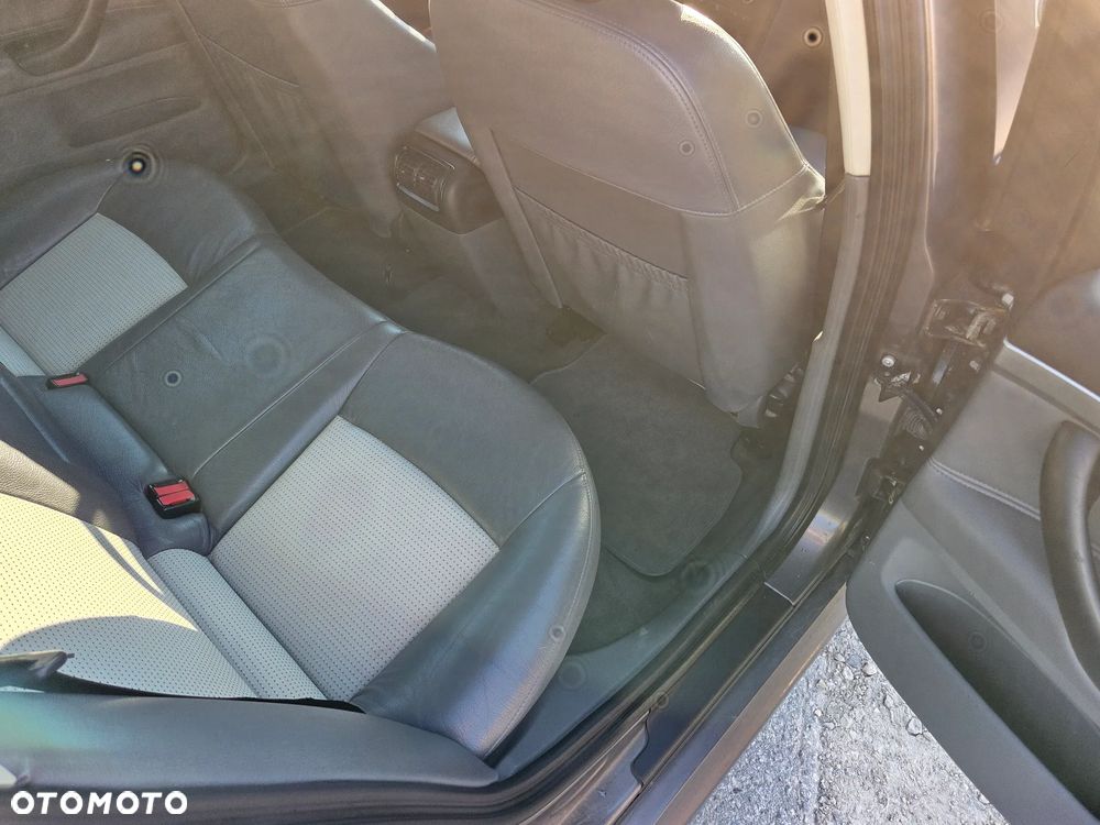 Saab 9-3 1.9 TiD DPF Vector - 24