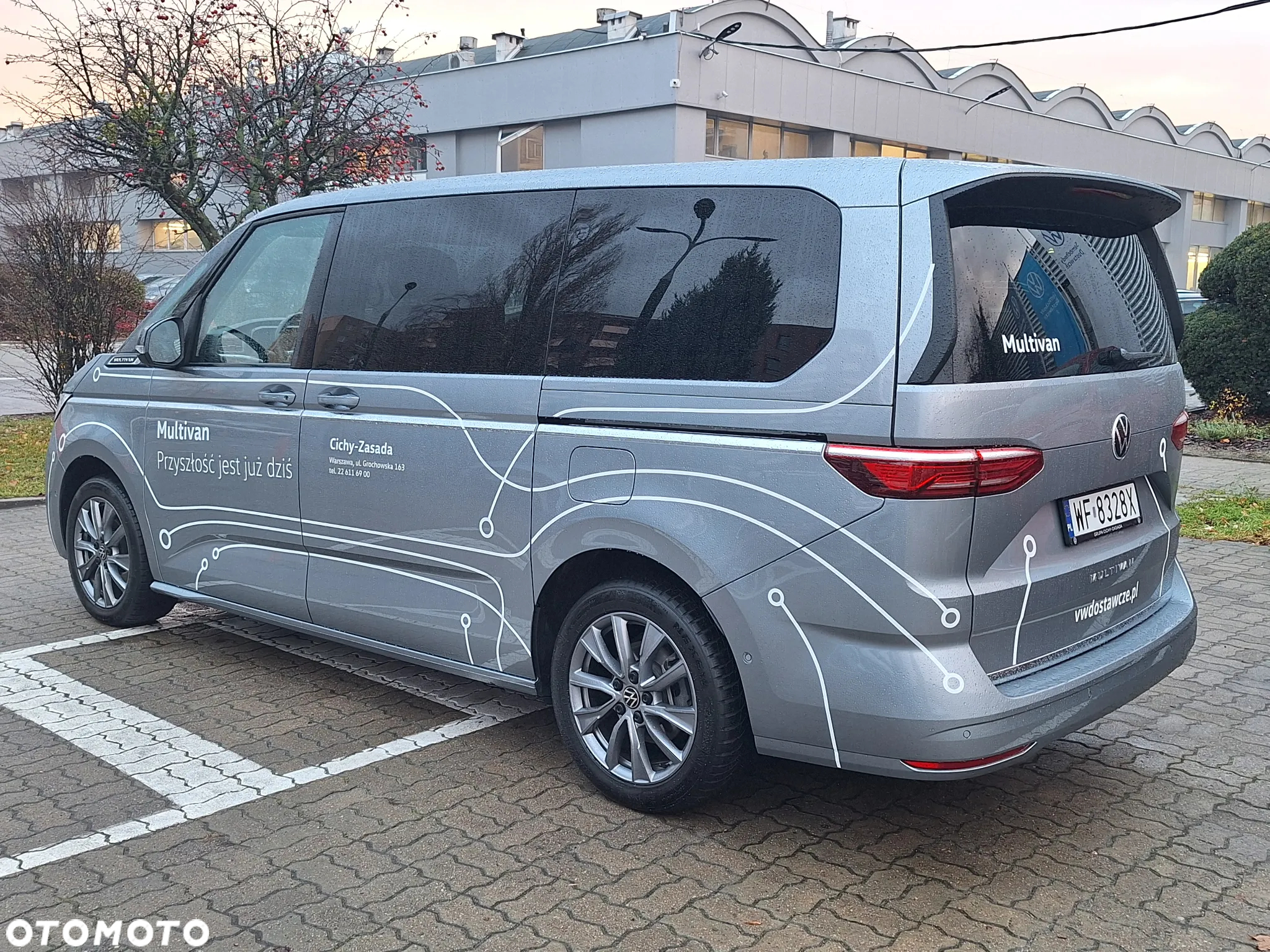 Volkswagen Multivan 2.0 TSI L2 Style DSG - 11