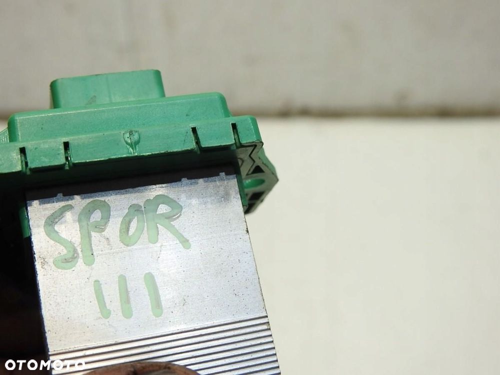 REZYSTOR OPORNICA KIA SPORTAGE III - 2