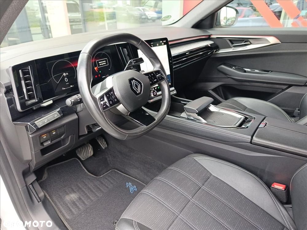 Renault Austral 1.3 TCe mHEV Techno - 9