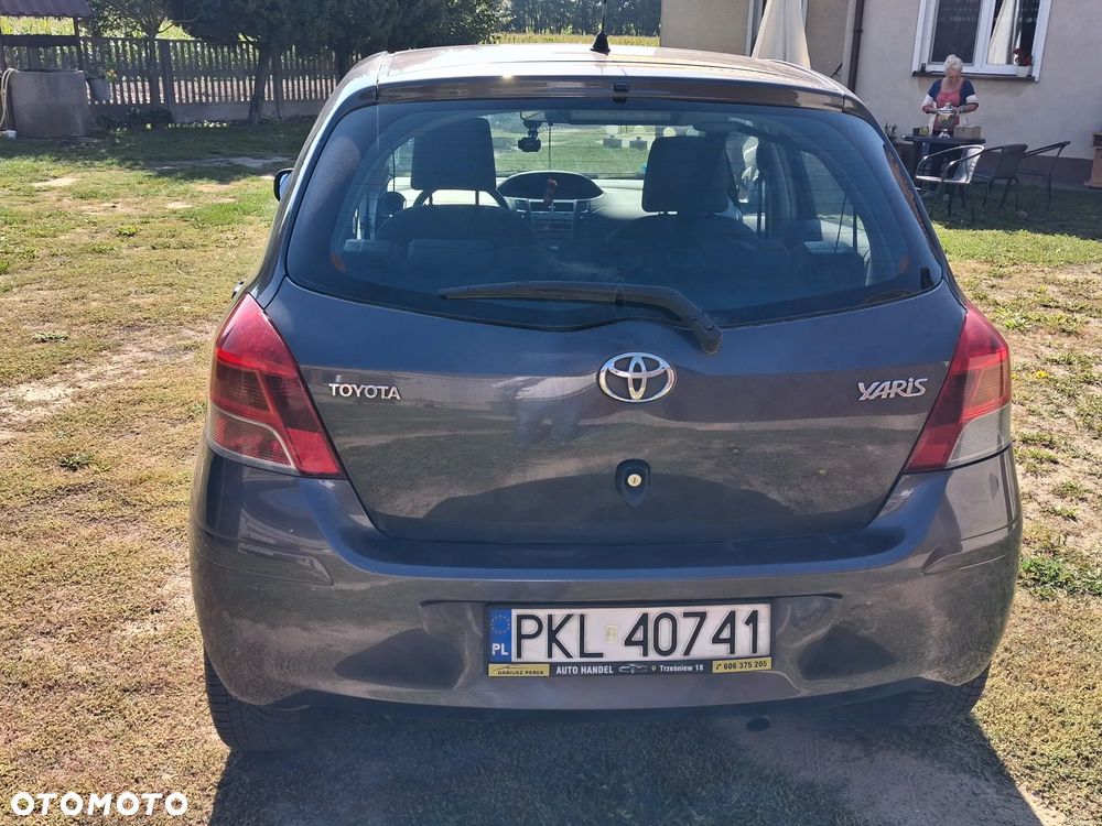 Toyota Yaris 1.33 Luna - 4