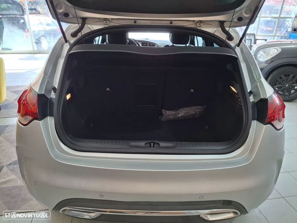 Citroën DS4 1.6 HDi So Chic - 5