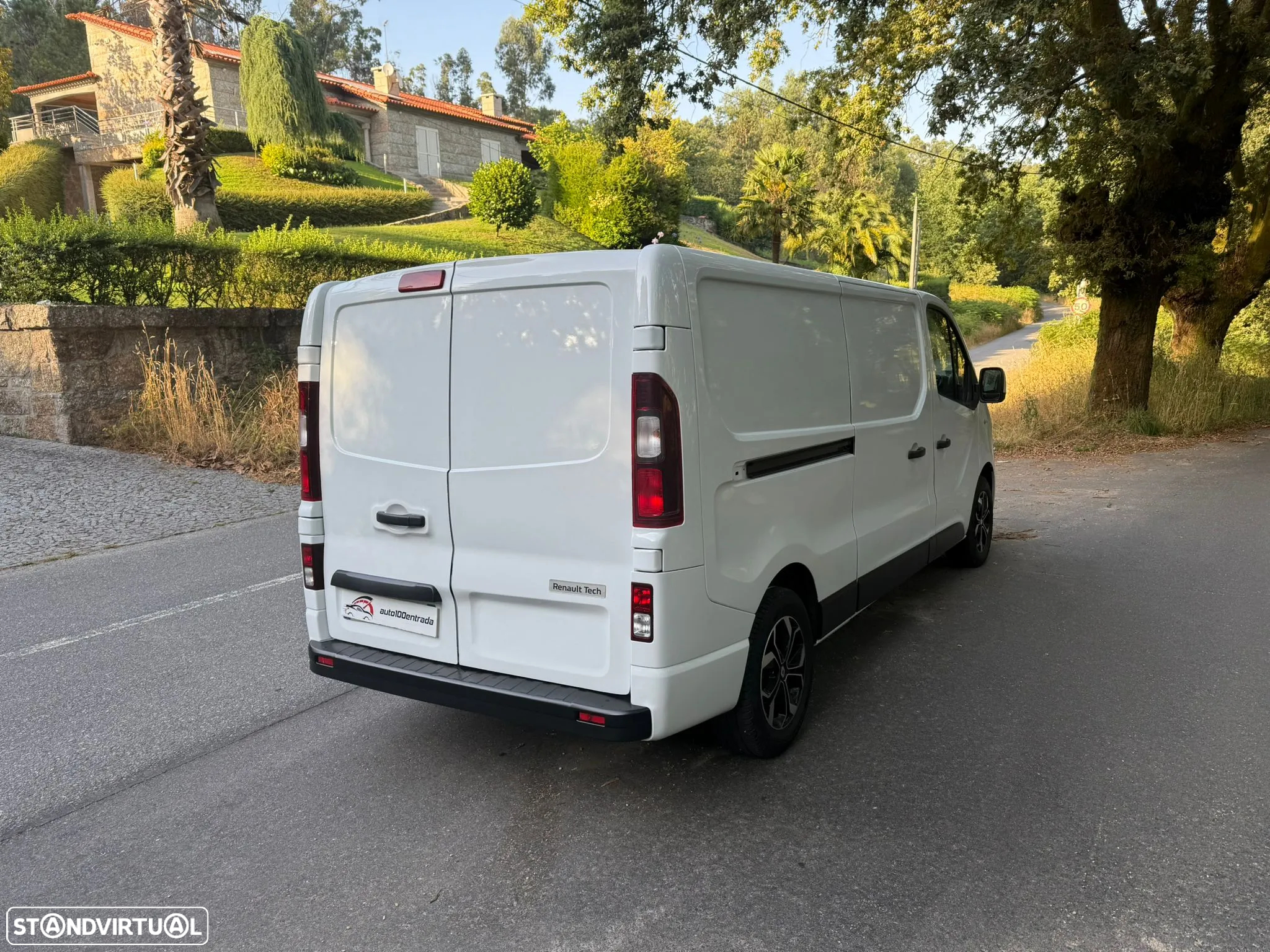 Renault Trafic L2H1 2.0CC DCi 120Cv - 9