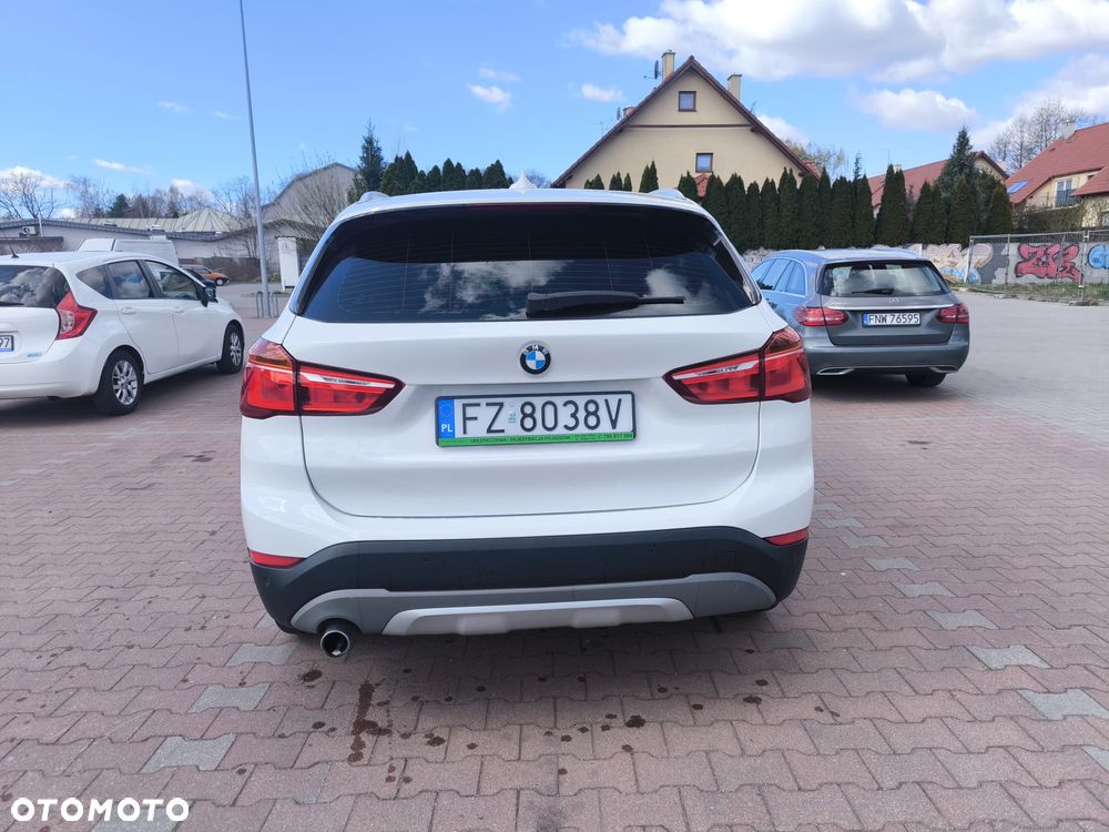 BMW X1 xDrive18d Advantage sport - 6
