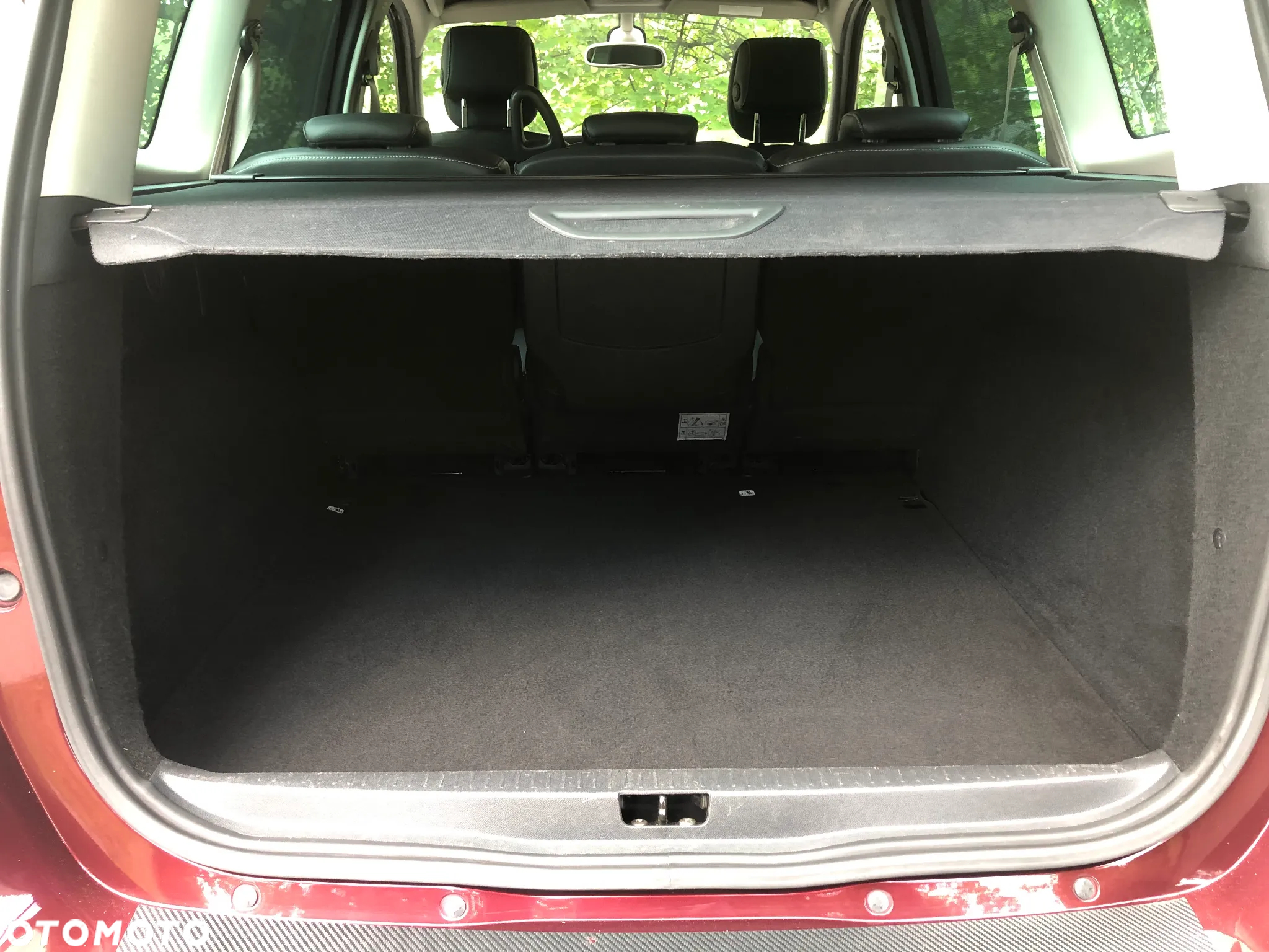 Renault Grand Scenic ENERGY TCe 115 S&S Bose Edition - 34