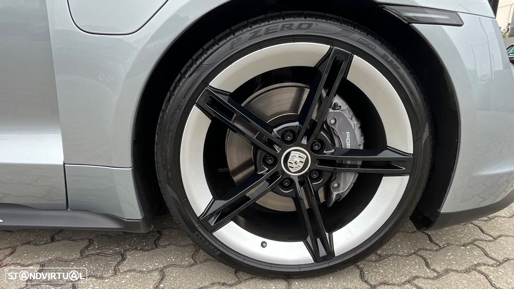 Porsche Taycan Standard - 20