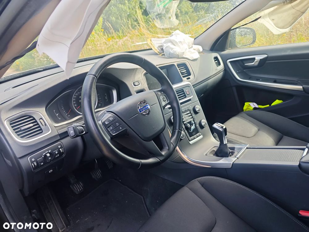 Volvo V60 D3 Drive-E Kinetic - 25