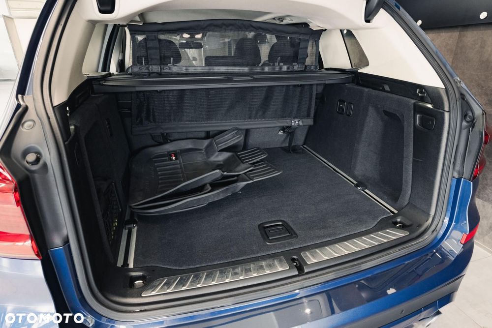 BMW X3 xDrive20d MHEV Advantage - 36
