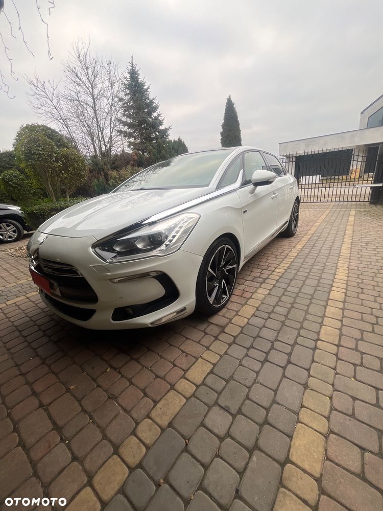 Citroën DS5 Hybrid4 EGS6 SportChic - 1