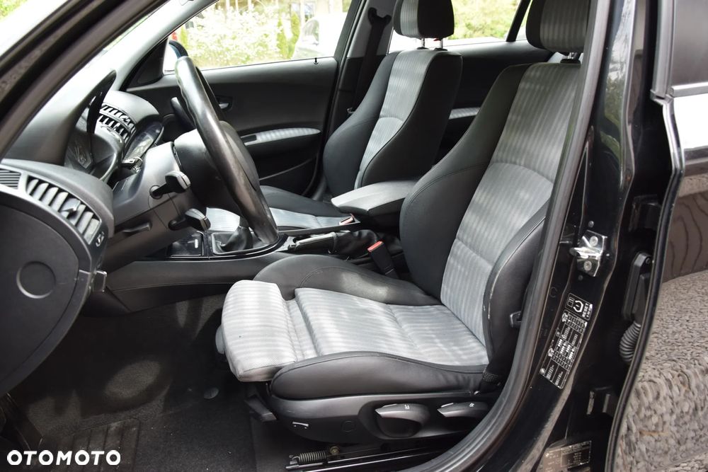 BMW Seria 1 118d - 21