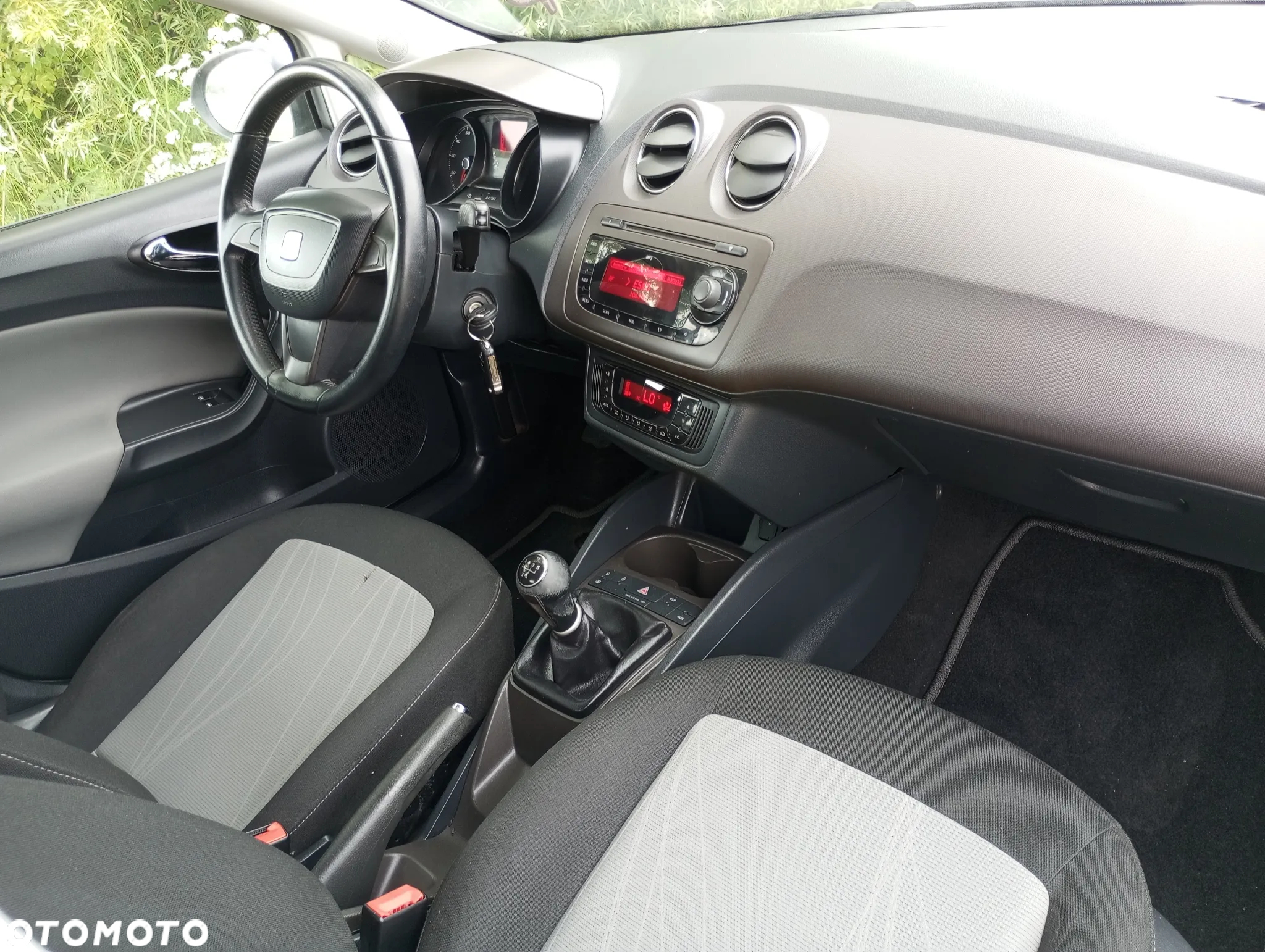 Seat Ibiza 1.4 16V Style - 5