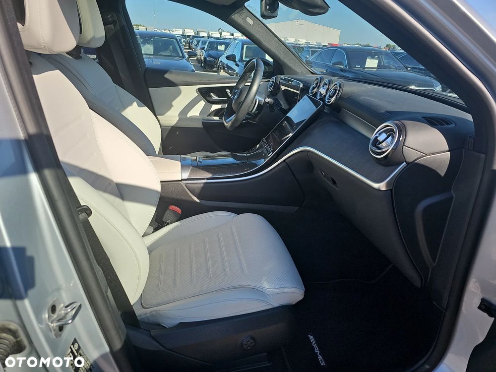 Mercedes-Benz GLC - 22