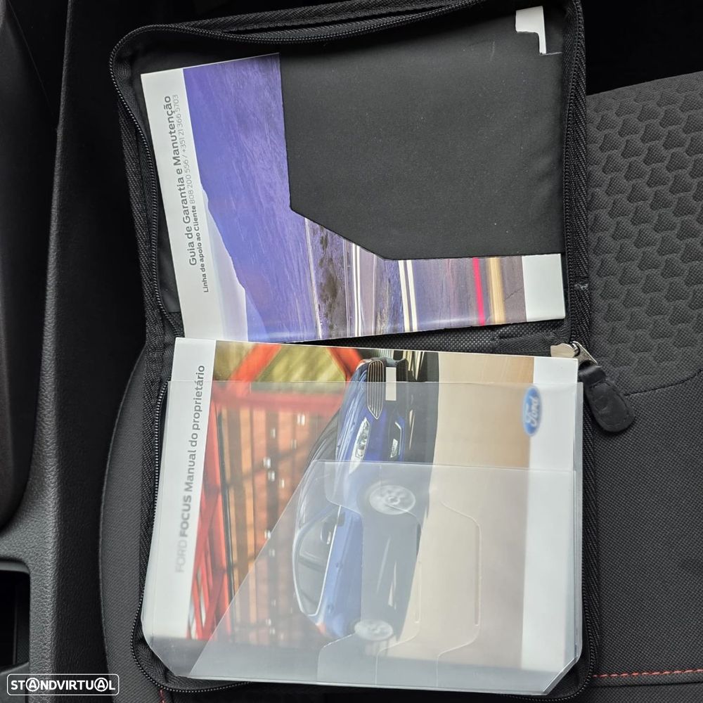 Ford Focus 1.0 EcoBoost ST-Line - 43