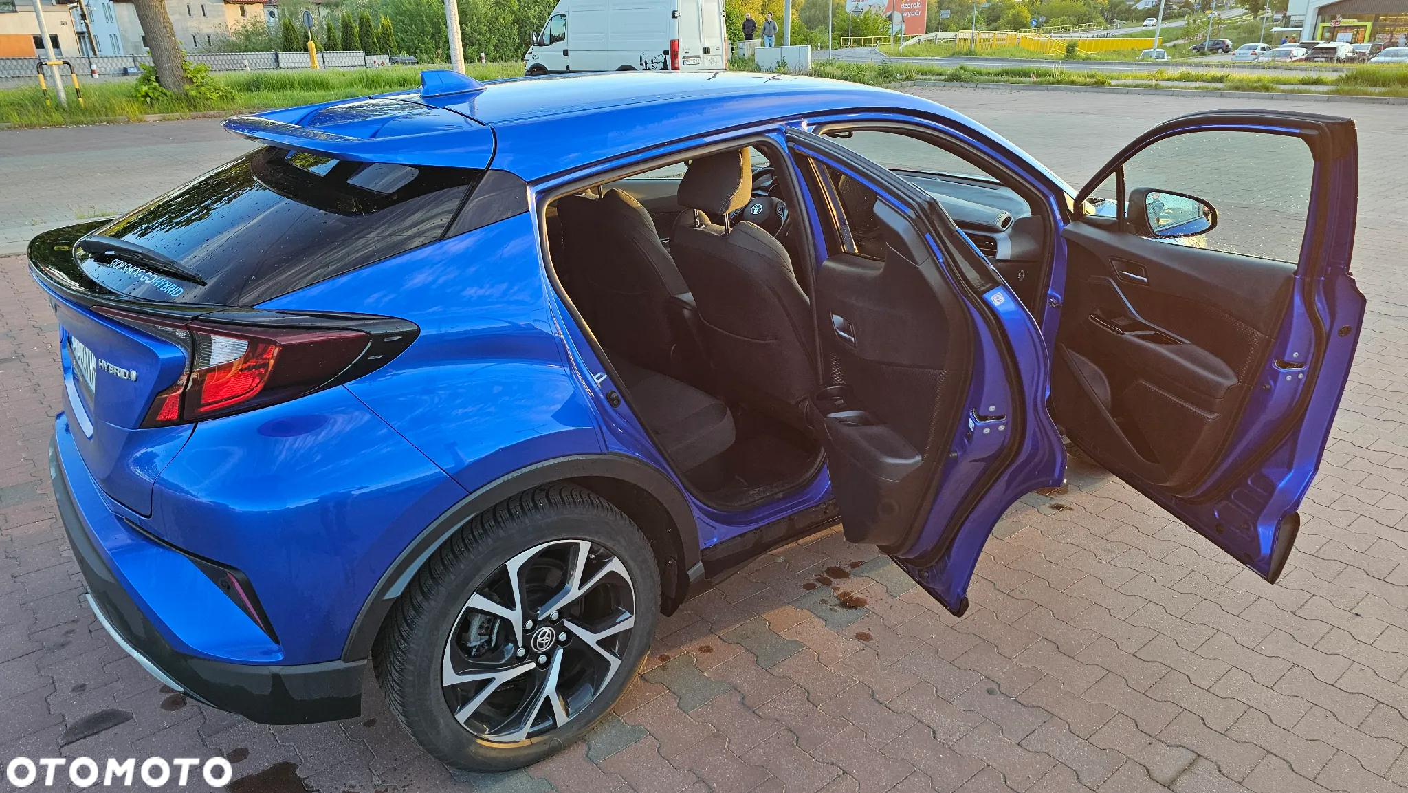 Toyota C-HR - 12