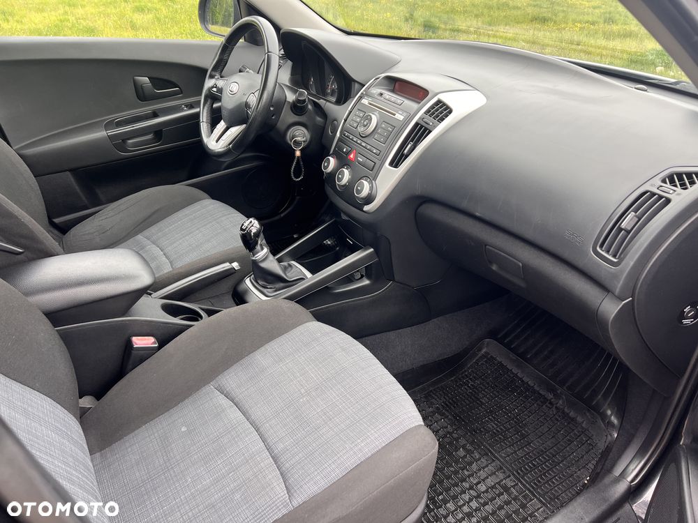 Kia Ceed 1.4 Comfort + - 11