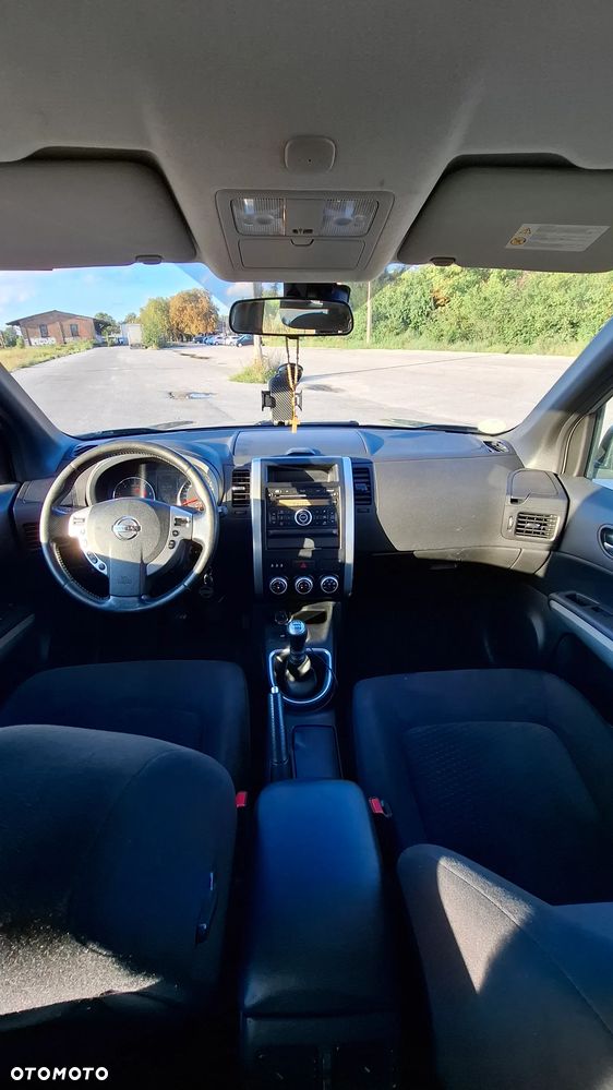 Nissan X-Trail 2.0 dCi 4x4 DPF SE - 10