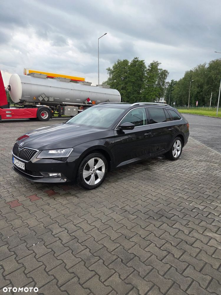 Skoda Superb 2.0 TDI Ambition - 9