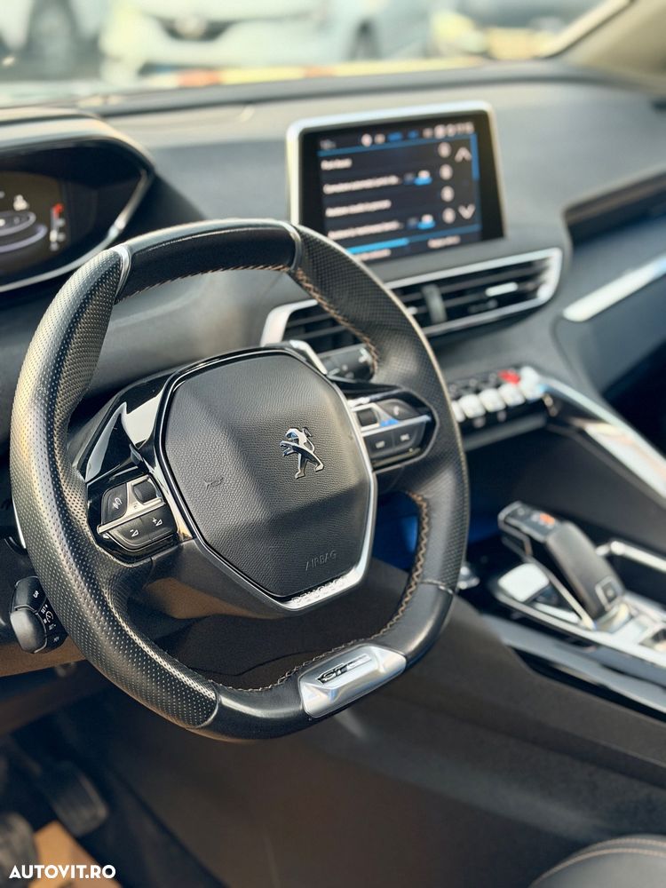 Peugeot 5008 - 10