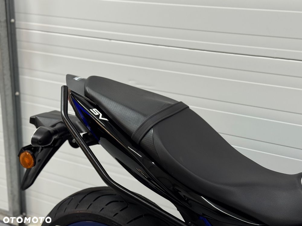 Suzuki SV - 12