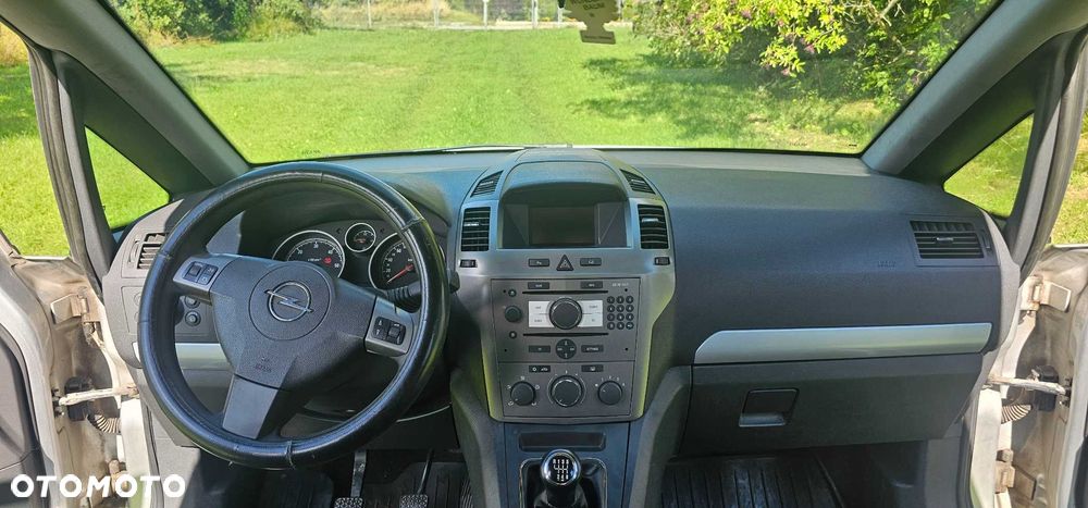 Opel Zafira - 3
