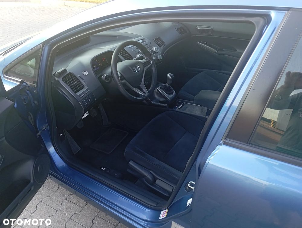 Honda Civic 1.8 Base - 8