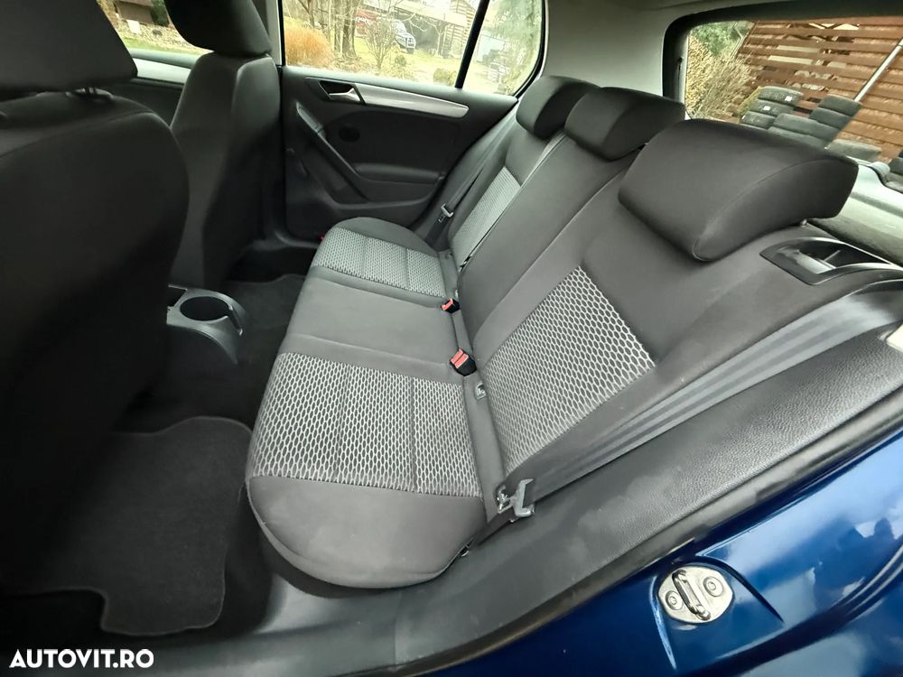 Volkswagen Golf - 21