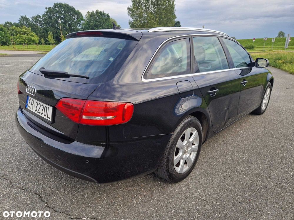 Audi A4 Avant - 4