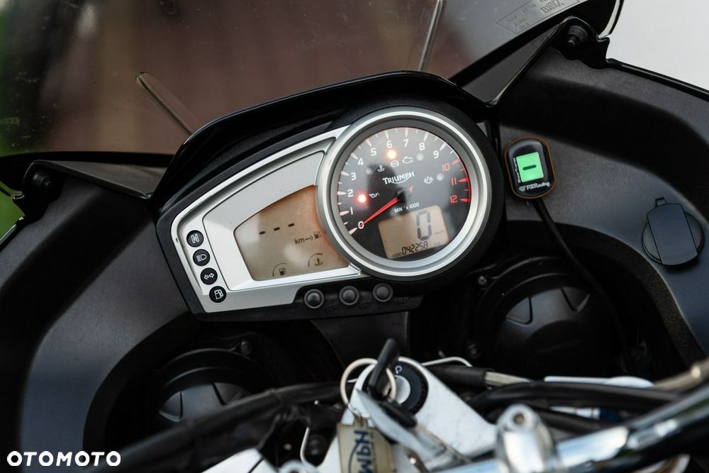Triumph Tiger - 8