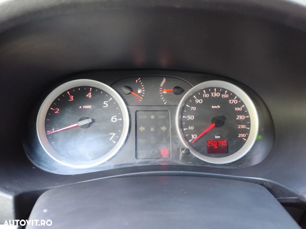 Renault Symbol 1.4 16V Privilege - 5
